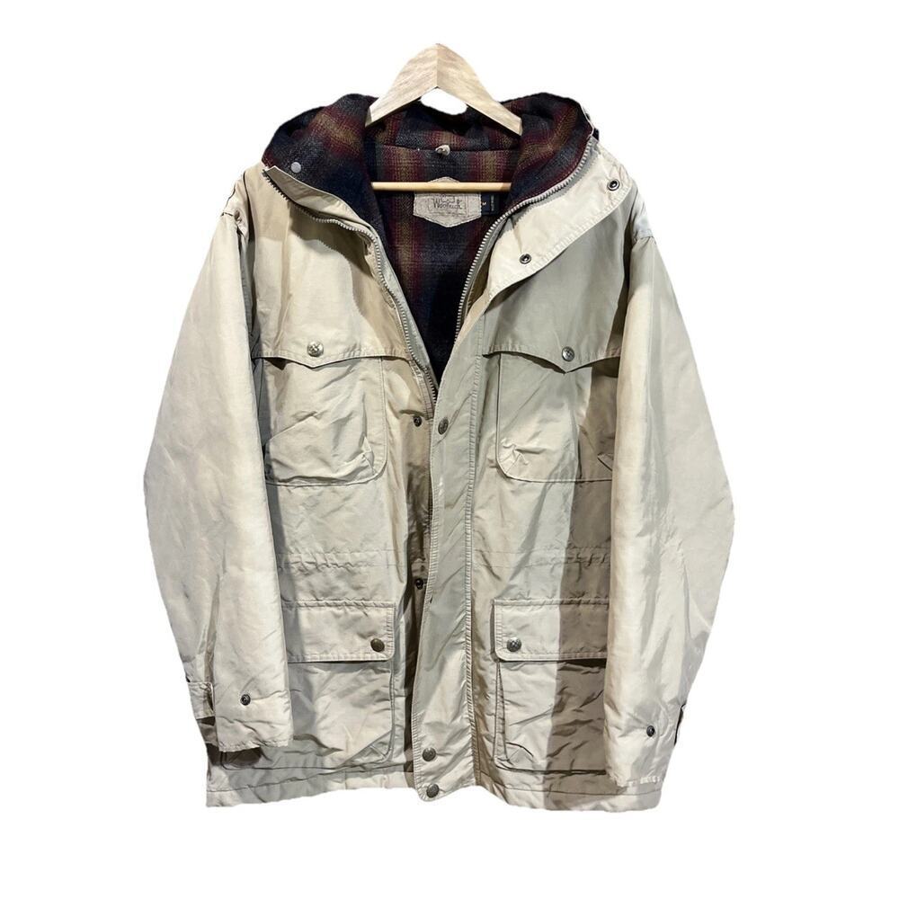 VTG Woolrich Tan Nylon Wool Lined Hooded Chore Jacket Mens Size M Made In USA